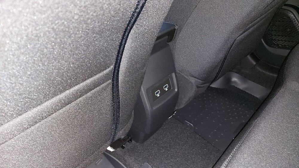 WhatsApp Image 2022-10-19 at 18.35.13.jpg